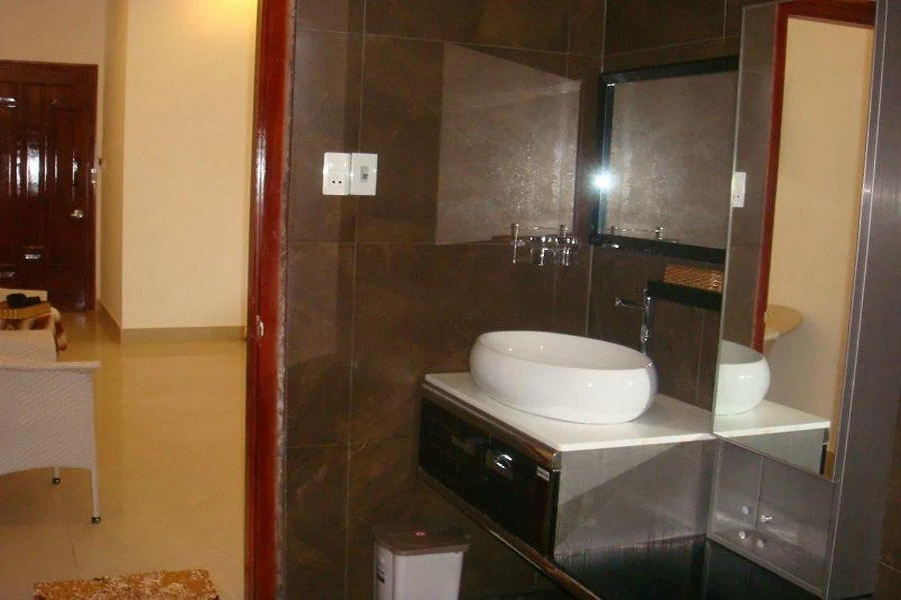 Golden Beach Hotel ダナン市