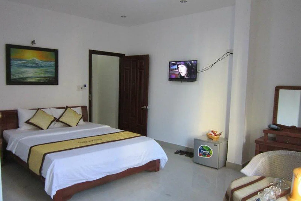 Golden Beach Hotel ダナン市 2*,